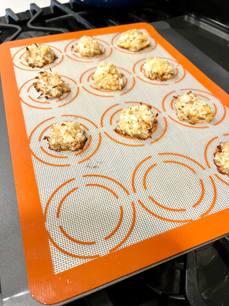 LL Recipe Review: The Kitchn’s 4-Ingredient Chocolate Banana Coconut&nbsp;Cookies